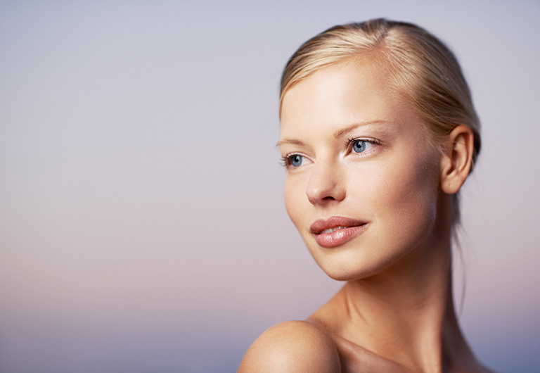Woman-showing-results-of-Restylane-Refyne Woman-showing-results-of-Restylane-Refyne