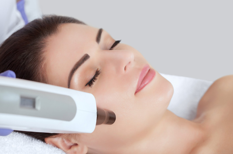 Woman-being-prepared-for-treatment-with-the-the-HALO-Hybrid-Fractional-Laser